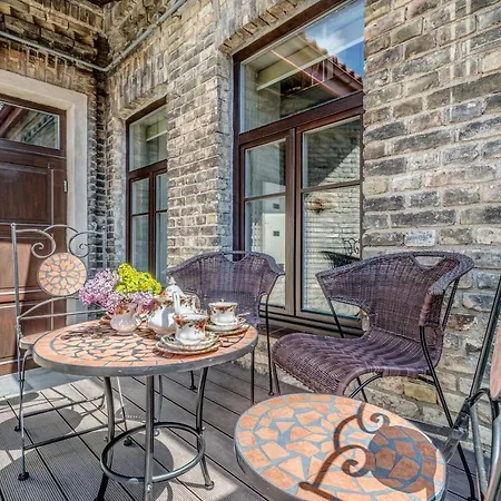 Apartment House Of Nobles With Personal Terrace In Uzupis *