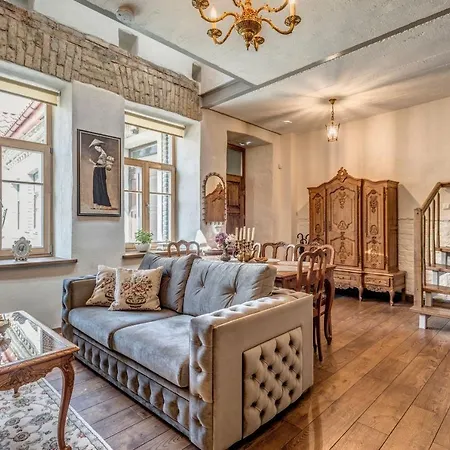 Apartment House Of Nobles With Personal Terrace In Uzupis Vilnius