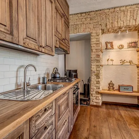 House Of Nobles With Personal Terrace In Uzupis