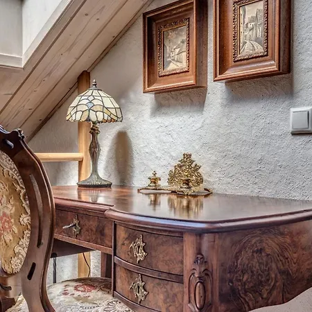 Apartment House Of Nobles With Personal Terrace In Uzupis Vilnius