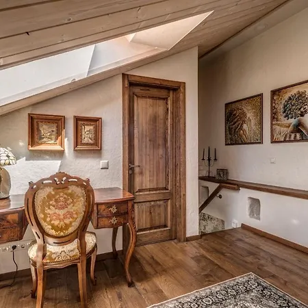 Apartment House Of Nobles With Personal Terrace In Uzupis *